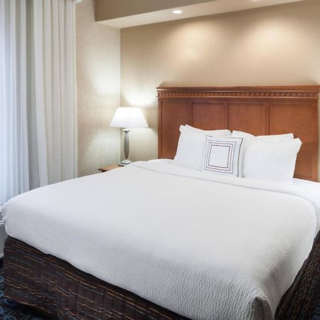 Fairfield Inn & Suites Jacksonville Butler Boulevard Exterior foto